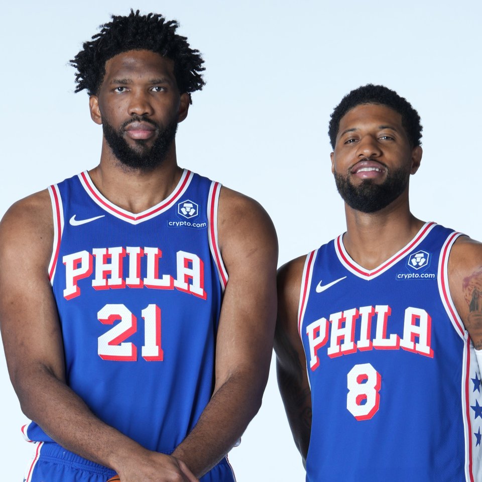 半场战报：科莫0-0卡利亚里（半场快讯：科莫与卡利亚里战成0-0）