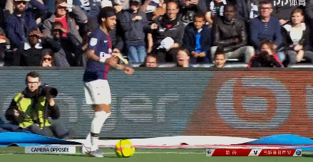 沪媒：莱昂纳多伤势没完全康复，刘若钒等人也有不同程度伤病（沪媒：莱昂纳多伤势仍未痊愈，刘若钒等队员也有不同程度伤情）