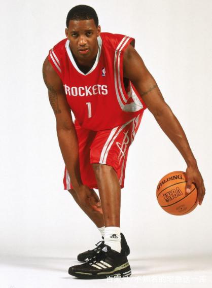 杜兰特关键时刻连得10分带队取胜（杜兰特最后时刻连砍10分，率队胜出）