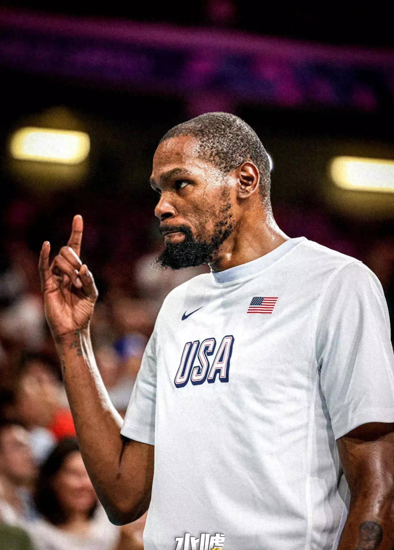 齐沃：劳塔罗被外界持续批评并不公平，他在德比前两天发烧了（齐沃：外界对劳塔罗的持续批评并不公，他在德比前两天还发烧）