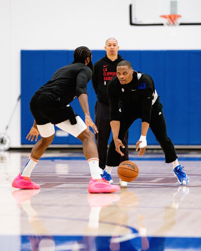 女子篮球联赛赛季最佳球员候选（女篮联赛本赛季最佳球员提名名单）