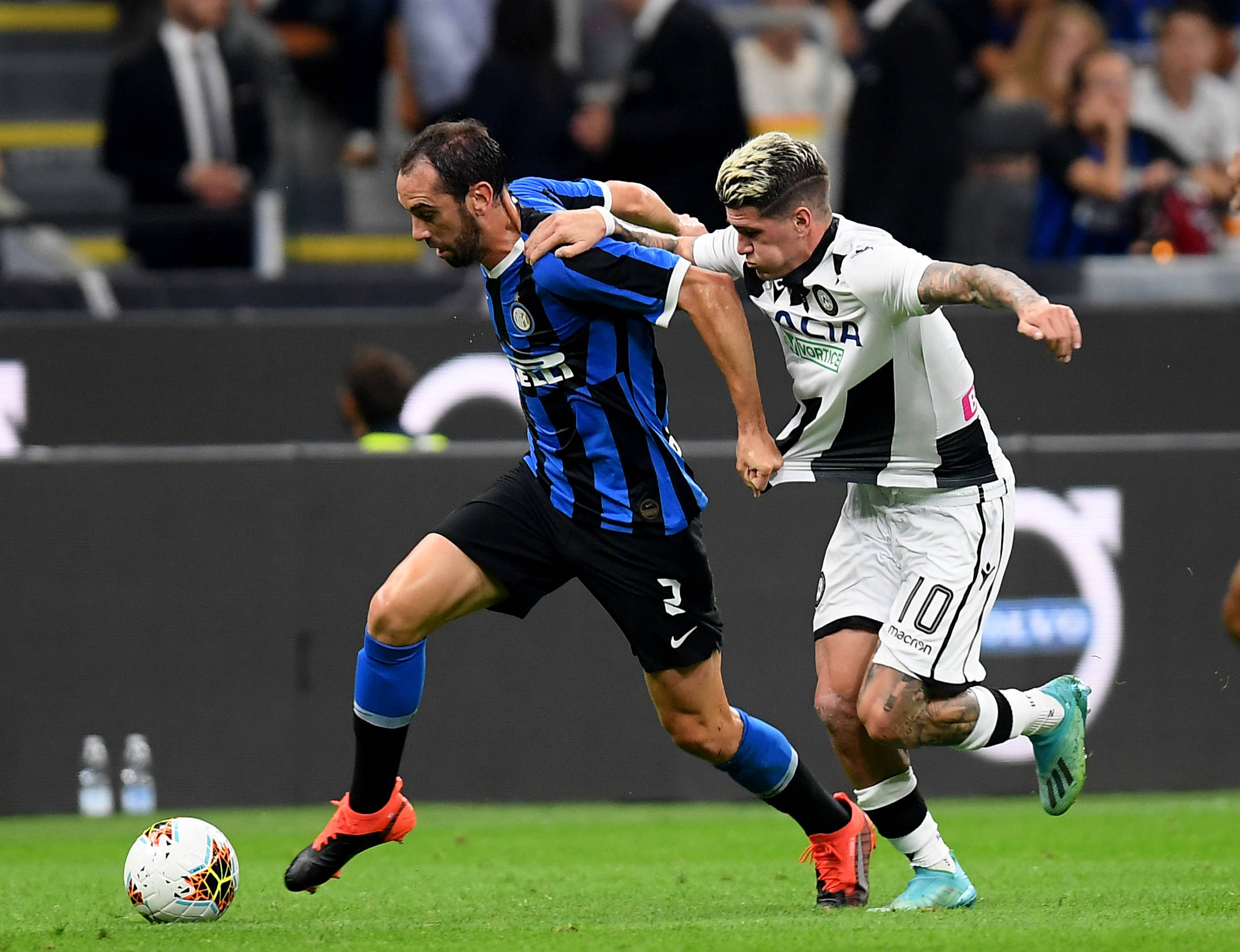 勒沃库森2-2纽卡，戈登传射，吉马良斯乌龙，米利、格里马尔多破门（勒沃库森2-2纽卡：戈登传射，吉马良斯乌龙，米利、格里马尔多建功）