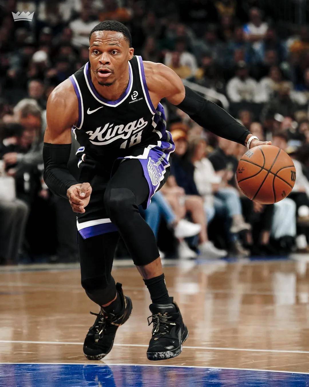 这一刻，谁是真正的领袖？（此刻，谁才是名副其实的领导者？）