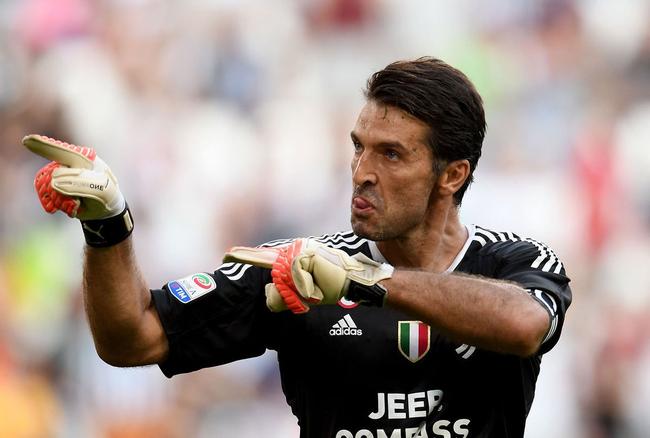 记者：西蒙尼非常欣赏莱万，马竞可能在赛季结束与其签约（记者称西蒙尼青睐莱万，马竞或于赛季末与其签约）