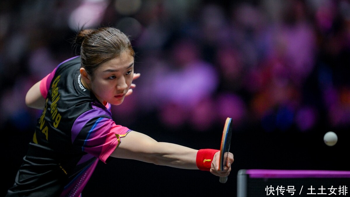 月加深了他 月加深了他